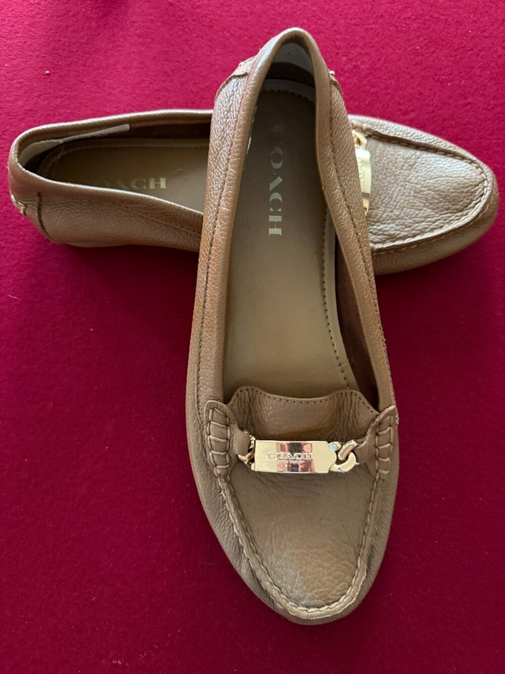 COACH Fredrica Tan Pebbled Leather Driving Loafers Gold Hardware Size 10B